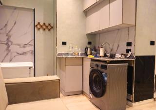 Modern sea view in Sheraton road, steps from the beach - 5