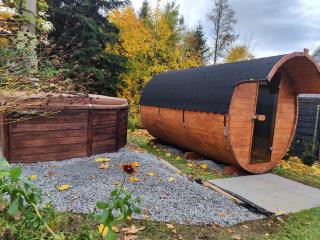 Kwietna łąka na szlaku - 6