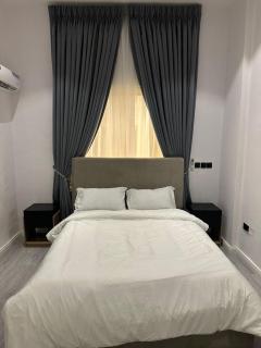 3 bedroom in oniru - 7