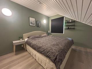 Cozy house centrally located and close to hiking areas and beach - 8