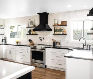 Sunburst Estate - Pool - Hot Tub - Tons of Games! - 1