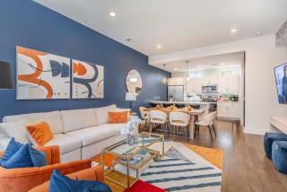 Beech Cove-Private Patio-In 12 South District - 0