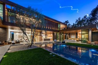 Oak Pass Manor - Beverly Glen - 0