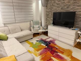 Point of Luxury Suites - 3