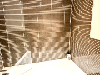 Queens House Apartments Coventry - 9