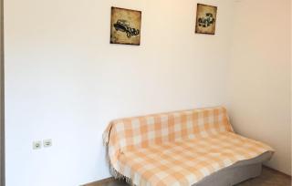 2 Bedroom Lovely Apartment In Novalja - 4