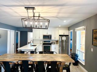 4 Bedroom Rustic Chalet - 5