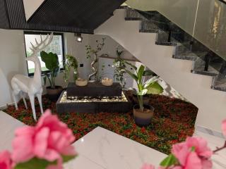 Noorhan Private Luxury Layover Villa - 10 Minutes to Airport - 2