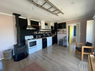 Fuschia Tree Cottage - 6