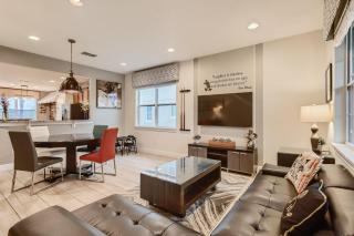 Sunset 6 Bdrm Home with Modern Living at Encore - 5