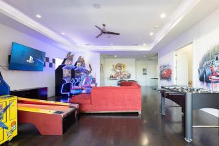 Bright Chic 7 Bdrm Oasis with Private Pool and Spa at Reunion - 0