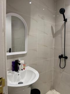 Luxury studio with smart self check-in أستديو راقي بدخْول ذاتي حي الصحافة - 5