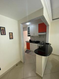 Apto de 2 Quartos em Meia Praia - 1