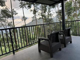 Honeyrock Farm Resort by Skybz - 4