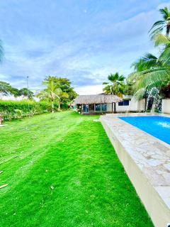 Playa Virginia Beach House Privada - 9