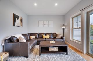 Modern Mountain Chalet Ski, Hike, & Explore - 4