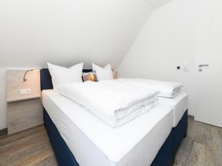 Gemuetliche Ferienwohnung Obergeschoss, Bensersiel - 1