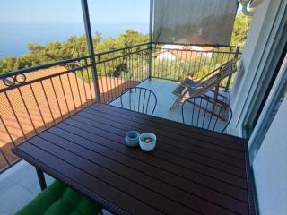 Superior One Bedroom Apartment with Balcony and Sea View - 3