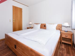 Große Ferienwohnung im Dachgeschoss in Bensersiel - 1