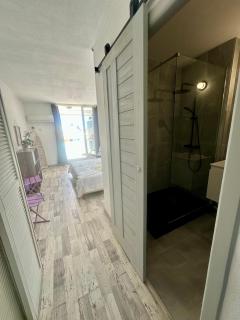 Studio Vue Mer Marina St François - 9