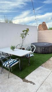 Casa con Jacuzzi cerca de Distrito 1 - 4