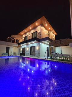 C Urban Villas - Modern Luxury Home in Pampanga - 5