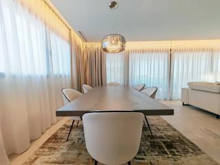 Luxury 4 Bed Villa with Sea Views in Eden Resort - 2