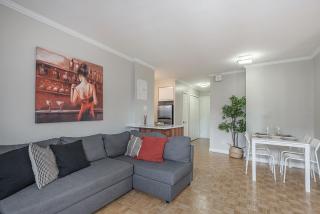Outstanding 1BR in Heart of Downtown Montreal - 2