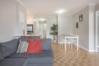 Outstanding 1BR in Heart of Downtown Montreal - 1