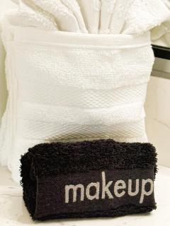 Lakefront Home-3BD25BADockGrillFirepitKayaks - 4