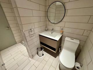 Moderno y remodelado depto en Av San Martin - 1