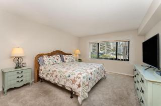 Steps to Sand Ground Floor 2BR by Pool - 8