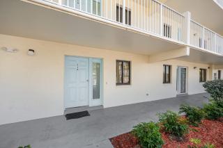Steps to Sand Ground Floor 2BR by Pool - 4