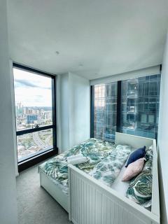 3415 - 2BR Luxury Suite #Free Car Parking# Retreat Near Crown - 3