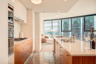 Glasshouse on Felix - Luxury Brisbane City Apartment with River Views, Pool and Parking - 7