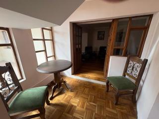 Casa independiente con 4 dormitorios - 4