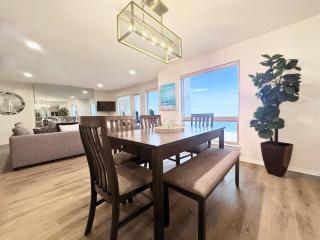 Modern Coastal Escape Breathtaking Ocean - 6