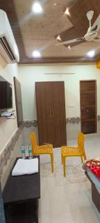 Hotel Abhi Palace - 4