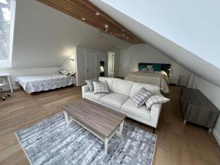 Willows Beach Loft Apartment - 3