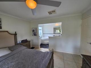 4 bed House next to Lake Richmond close to beach - 7