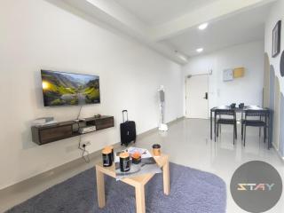 Meridin Sovo 1Bed Cozy Relax PoolView Suite BySTAY - 2