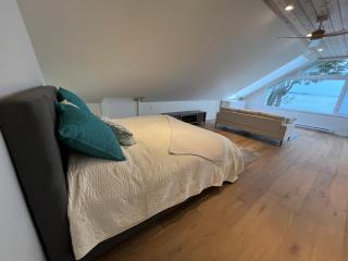 Willows Beach Loft Apartment - 5