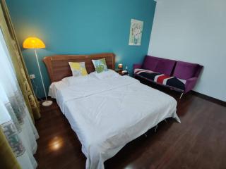 Central Street River View Apartment - 5