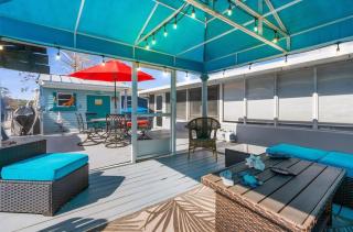 Wet Feet Retreat at Weeki Wachee, The Perfect Riverfront Escape - 6