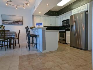 Oceanfront 2Br-2B in Satellite Beach - Ocean Views - 2