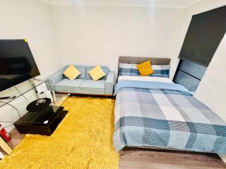 Modern King Suite on Swan Valley Doorstep - 6