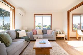 Comfortable Town House Near City - Royal Park - 0