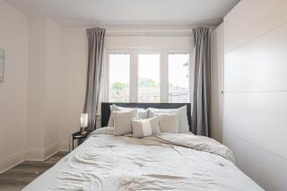 Cozy & Comfy house near Subway - 7