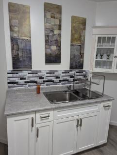 347 Des Meurons Street Unit A and Unit B - 9