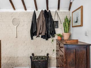 Pass the Keys Cosy Flat historic 1880 coach house North London - 1